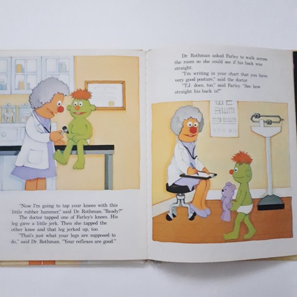 Vintage Sesame Street Storybooks Bundle of 6 Books - Picture 9 of 16